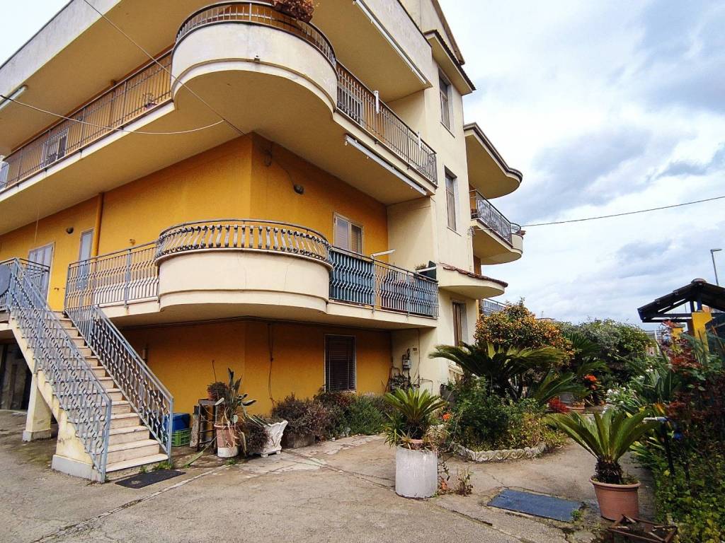 Appartamento a Acerra in Via Alcide De Gasperi - Foto 3