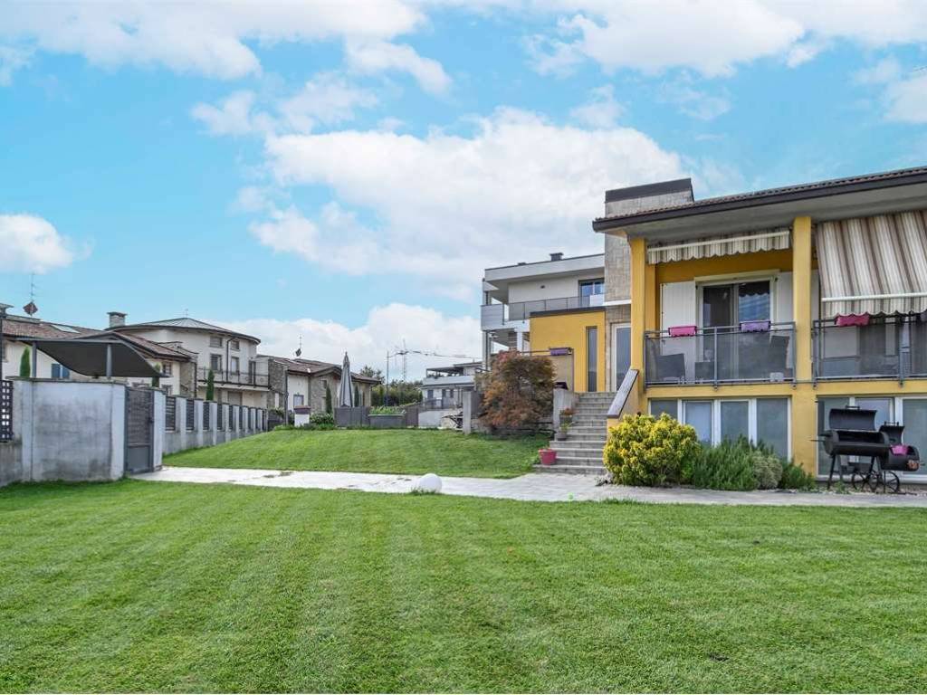 Villa a Romano di lombardia in VIA ANTONIO GALBIATI , 38 - Foto 5