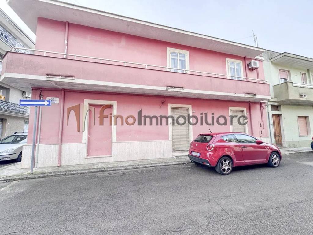 Appartamento a Cellino san marco in Via Edmondo De Amicis, 19 - Foto 4