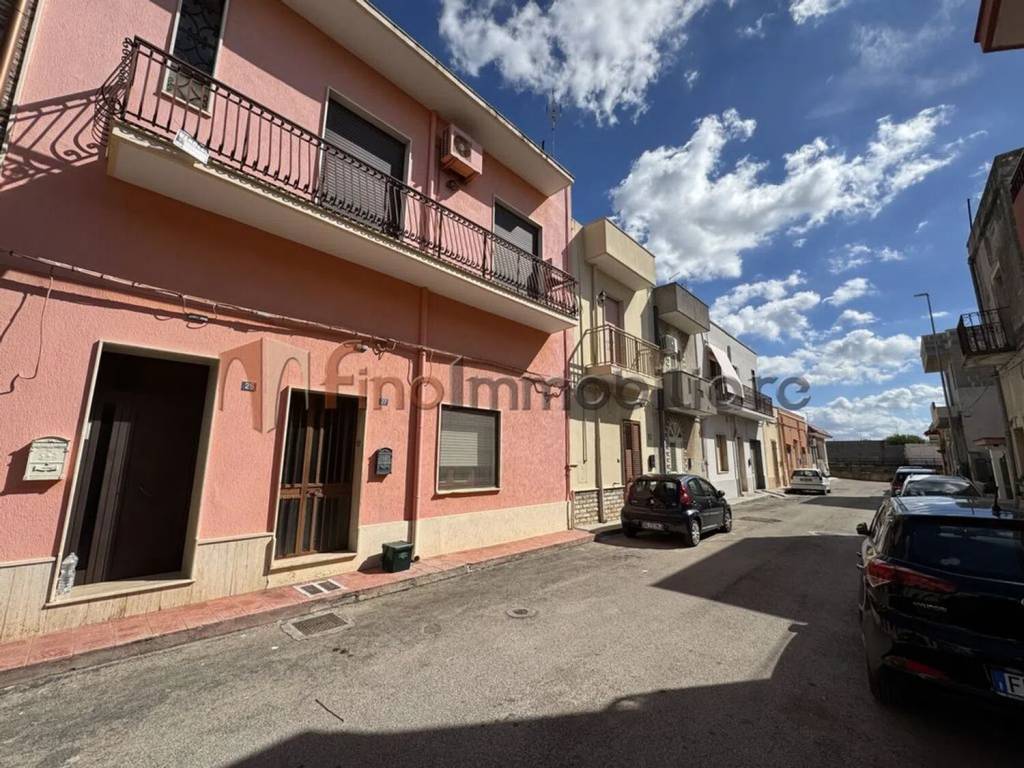 Appartamento a San pietro vernotico in Via Vincenzo Maggio, 27 - Foto 3