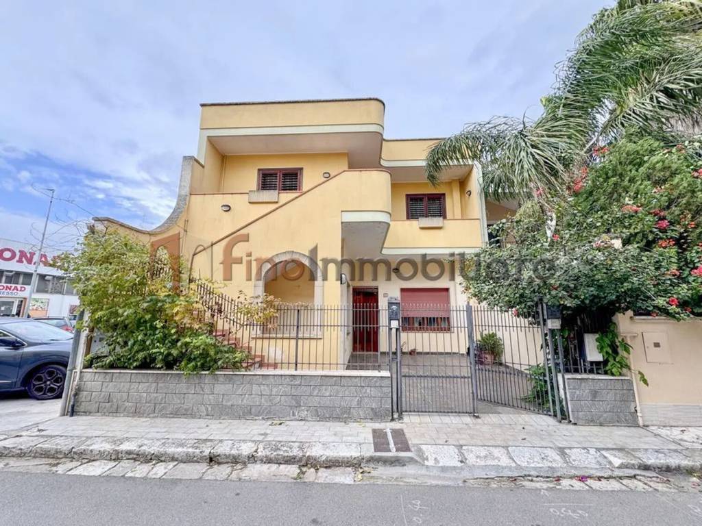 Casa indipendente a San pietro vernotico in Via Don Luigi Sturzo, 23 - Foto 3