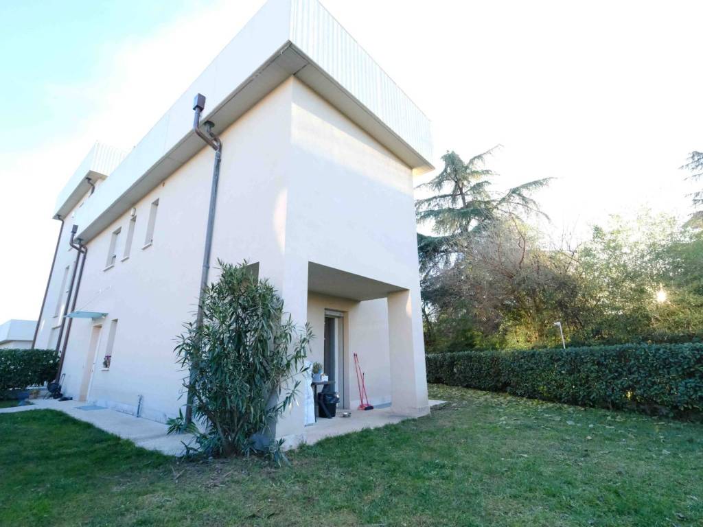 Villa a Verona in Via Ermolao Barbaro, 9 - Foto 3