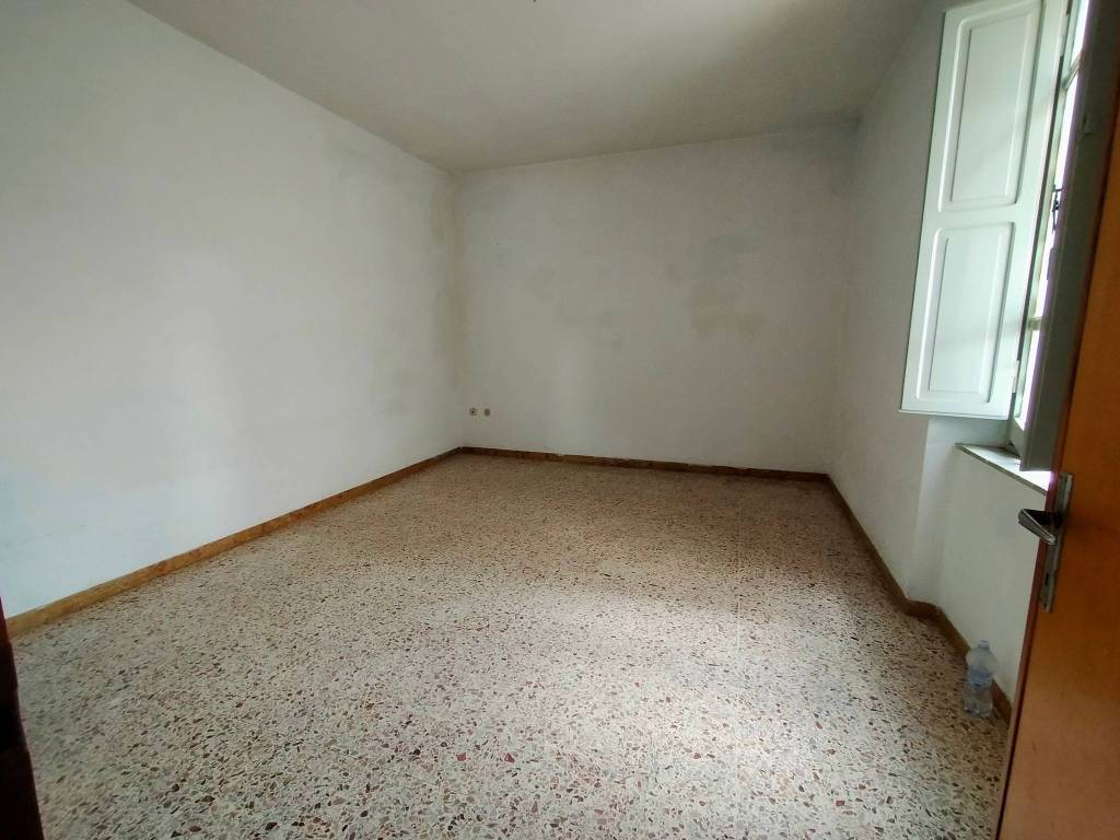 Appartamento a Spoleto in Viale Guglielmo Marconi - Foto 4