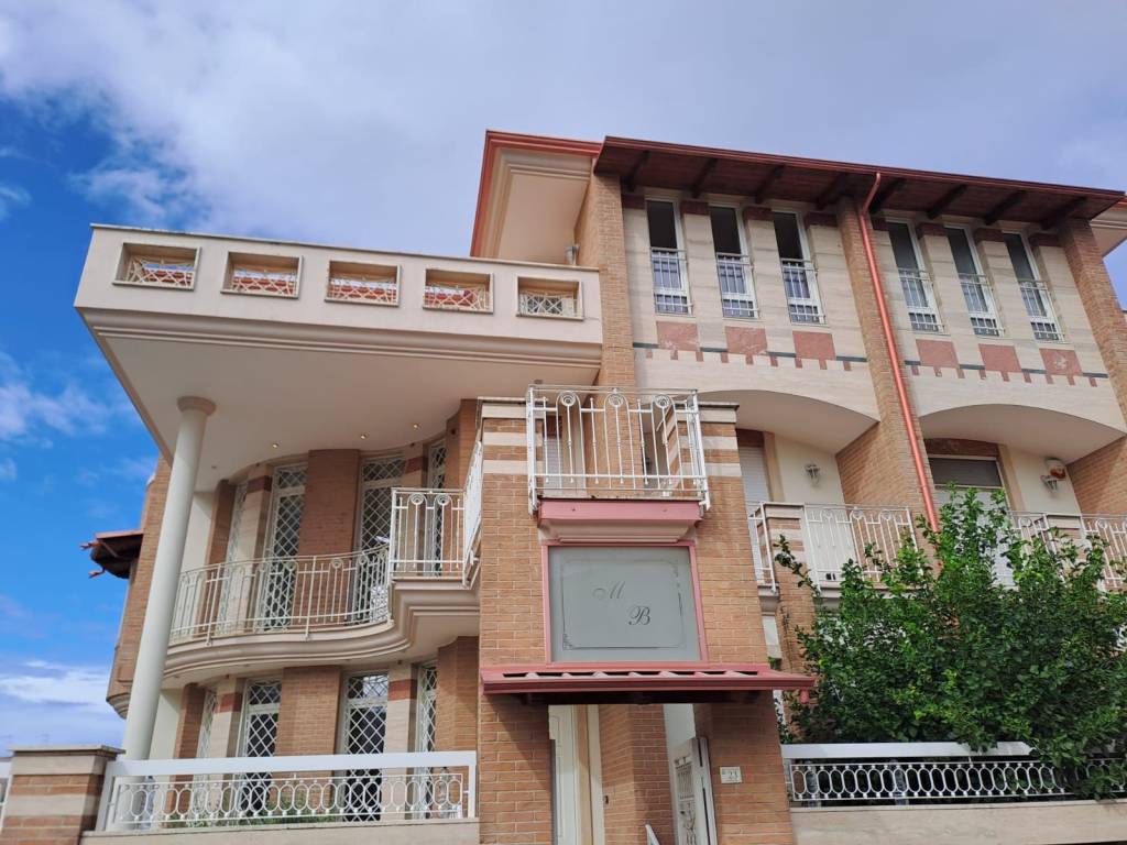 Villa a Trentola-ducenta in Via 4 Novembre - Foto 4