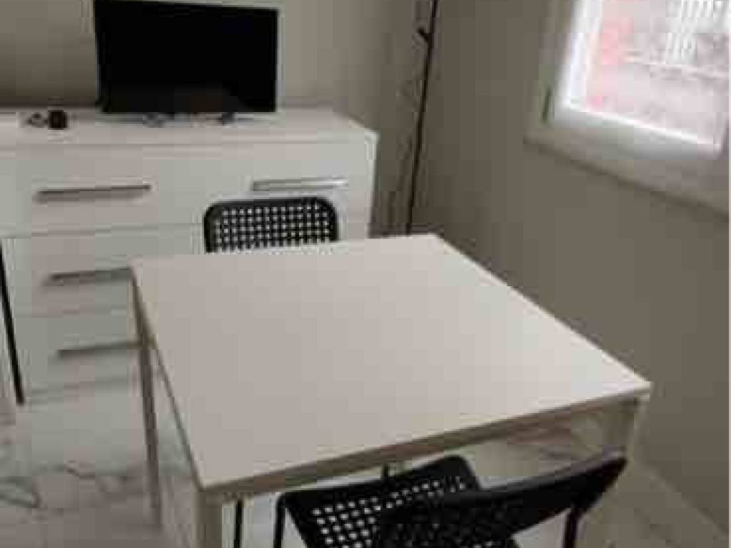 Appartamento a Parma in Via Ippolito Nievo, 3 - Foto 2