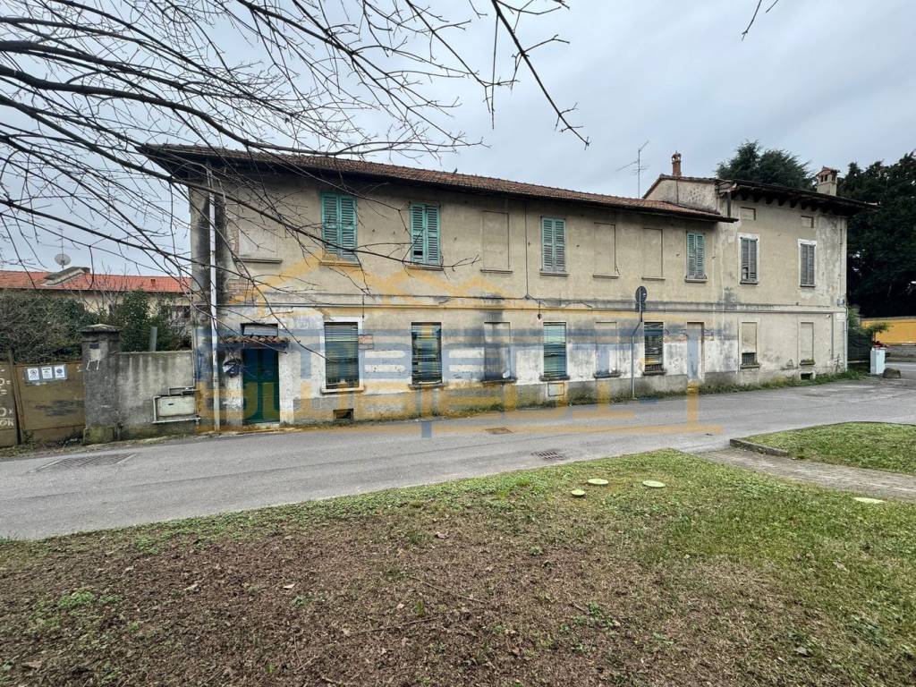Palazzo / stabile a Cernusco lombardone in Via Spluga, 53 - Foto 2