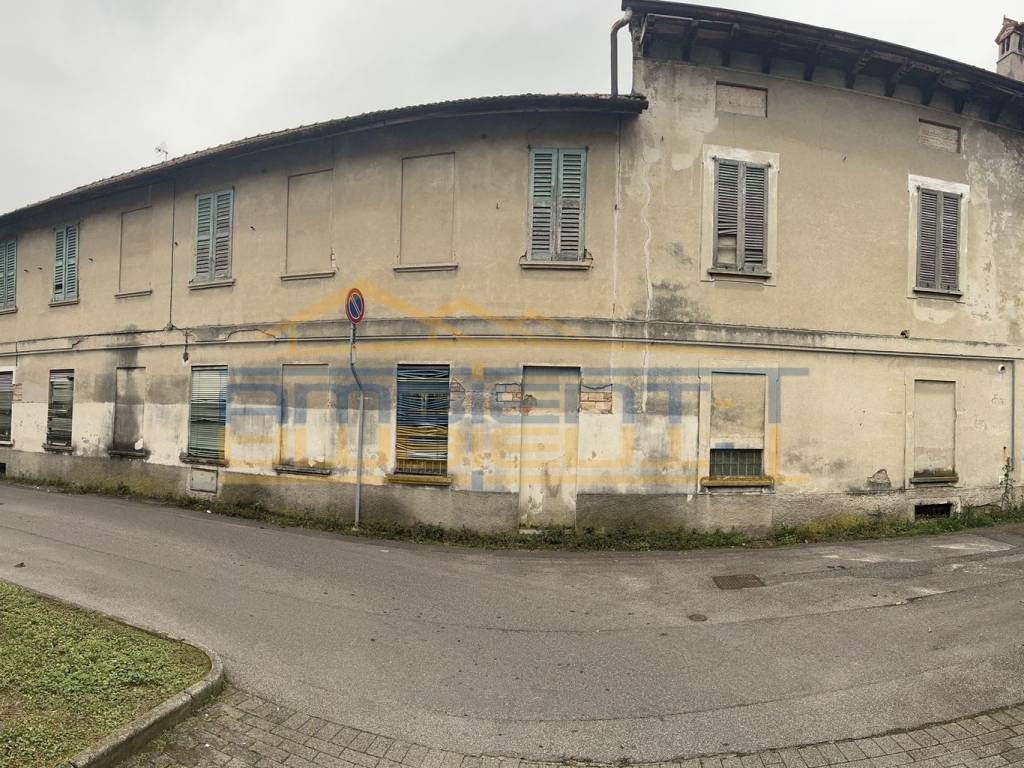 Palazzo / stabile a Cernusco lombardone in Via Spluga, 53 - Foto 5