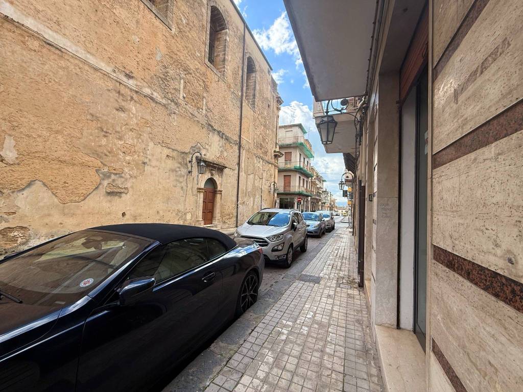Appartamento a Floridia in Via 4 Novembre - Foto 3
