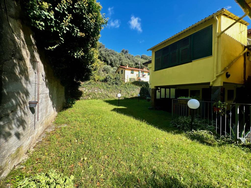 Appartamento a Varazze in Via Emilio Vecchia, 80 - Foto 5