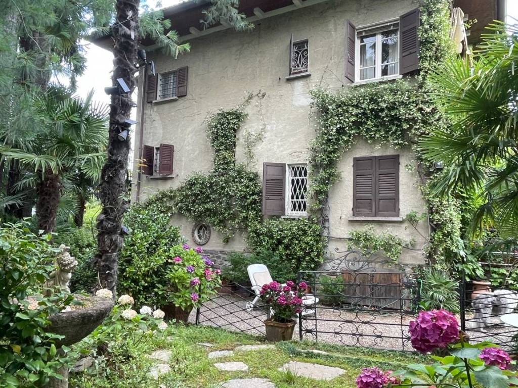 Villa a Stresa in Via Principe di Piemonte, 20 - Foto 2