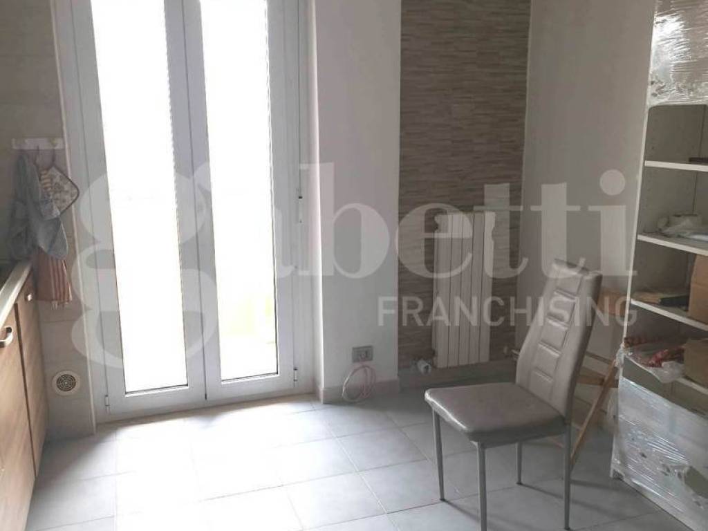 Appartamento a Taranto in PIAZZA SANDRO PERTINI , 8 - Foto 3