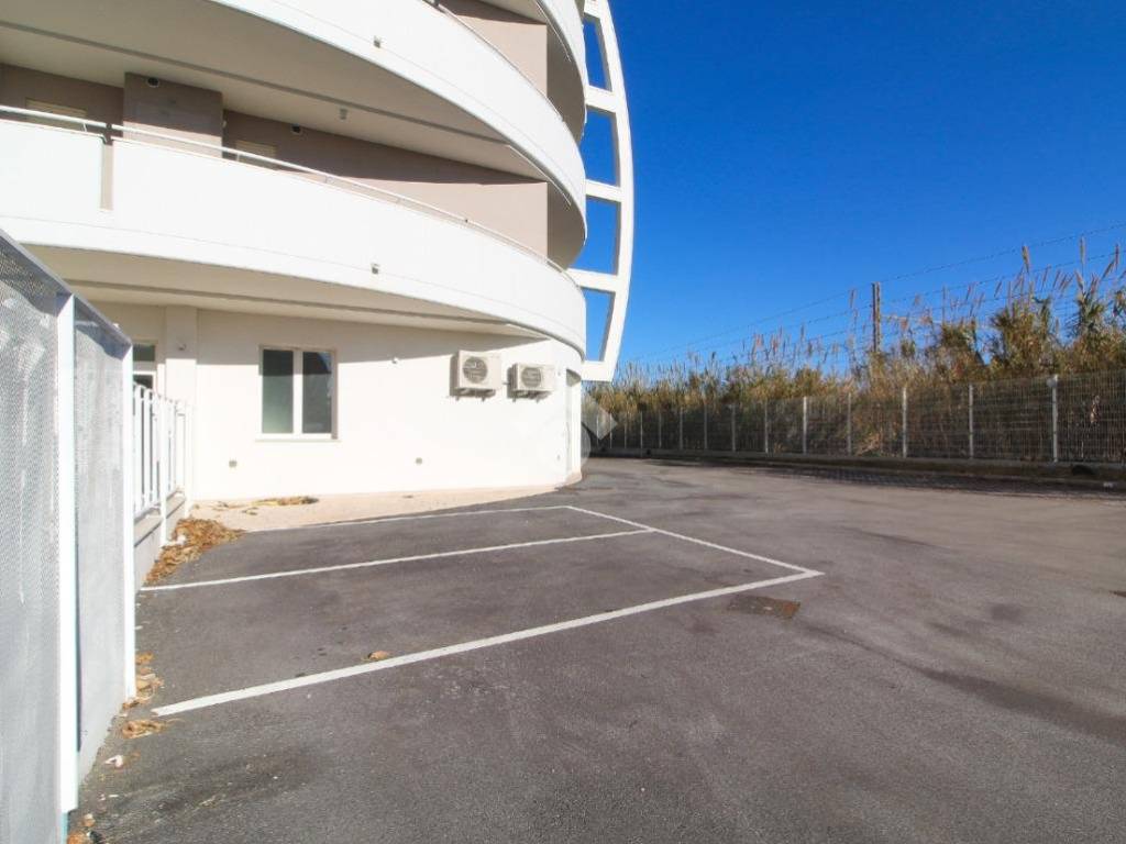 Box / garage a Grottammare in Via Domenico Bruni - Foto 4