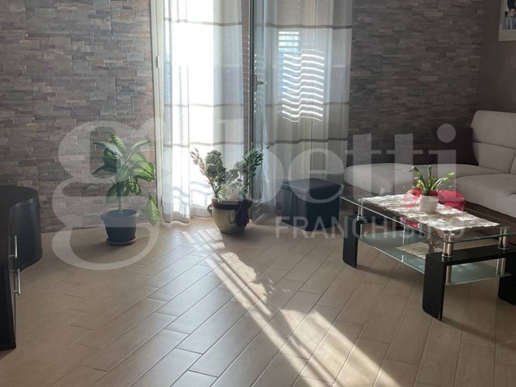 Appartamento a Marianopoli in viale Della Regione Siciliana , 29 - Foto 4