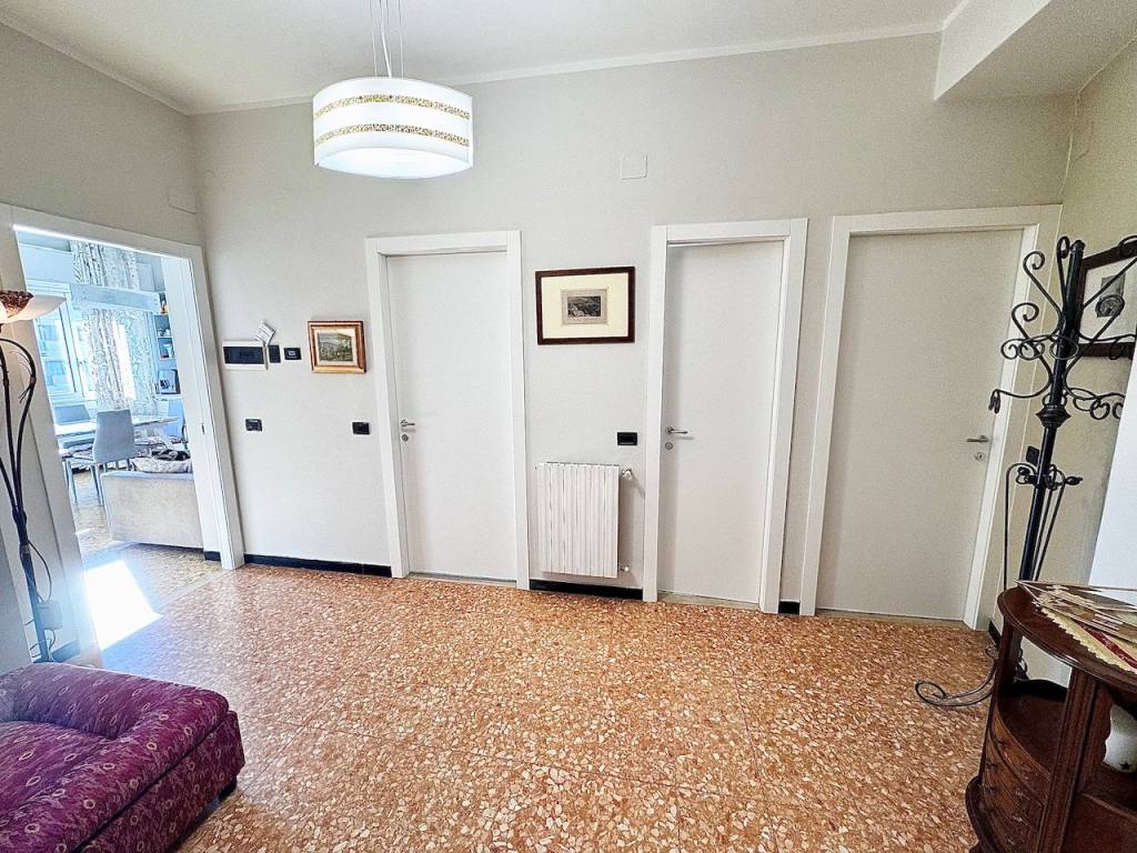 Appartamento a Loano in Via Aurelia, 236 - Foto 2