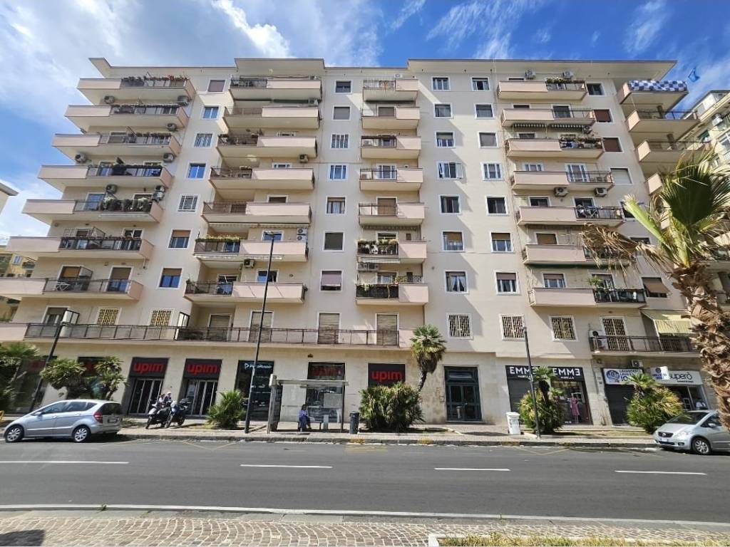 Appartamento a Napoli in Viale di Augusto, 56 - Foto 3
