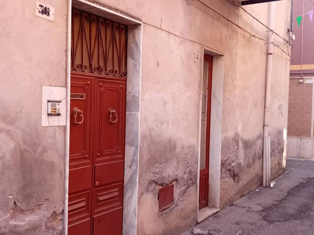 Villa a Adrano in Via Messina, 36 - Foto 3