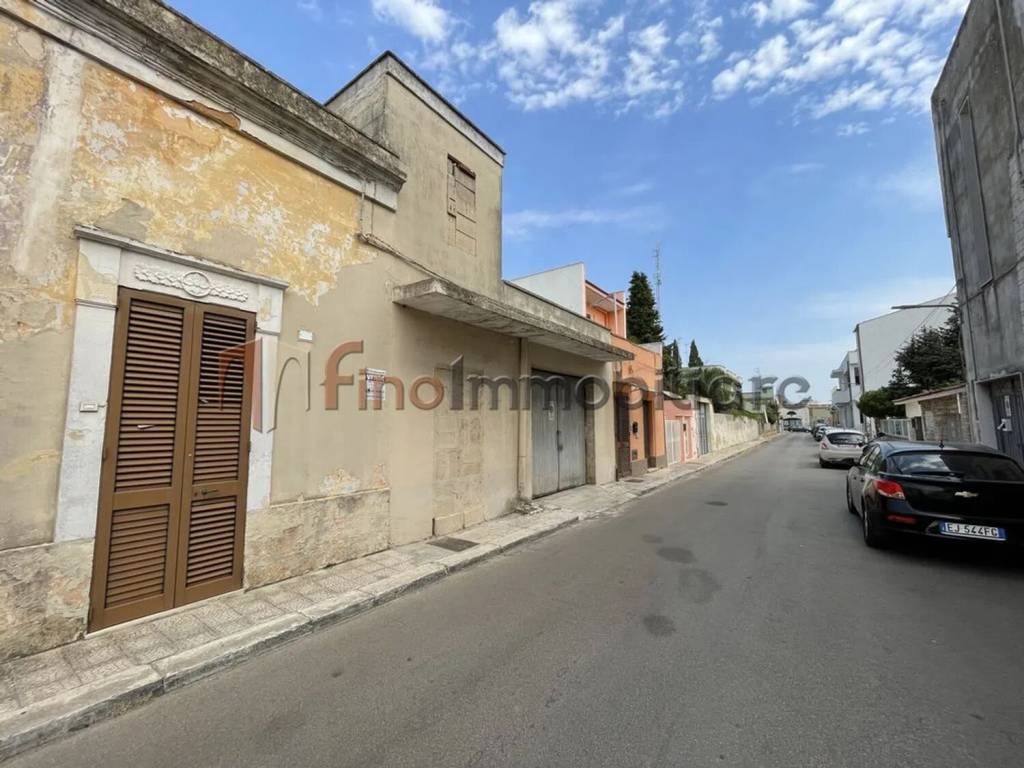 Casa indipendente a San pietro vernotico in Via Guglielmo Oberdan, 12 - Foto 2