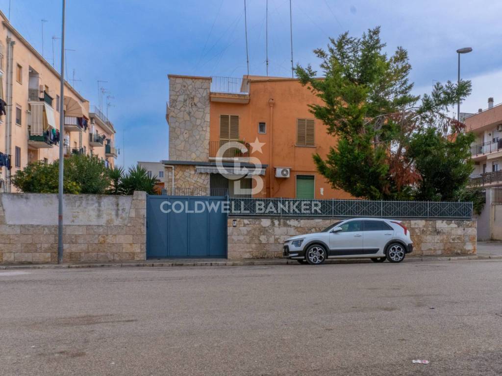 Appartamento a Andria in Viale Virgilio, 36 - Foto 2