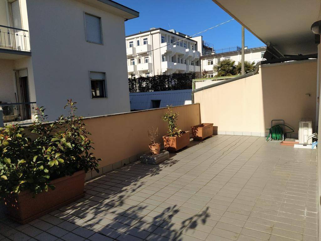 Appartamento a Abano terme in Viale delle Terme - Foto 4