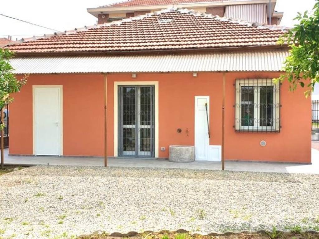 Villa a Leinì in Via Fratelli Fiore - Foto 2