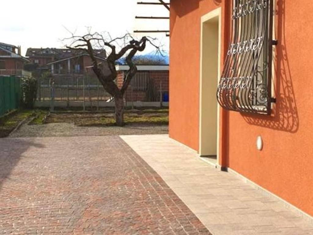 Villa a Leinì in Via Fratelli Fiore - Foto 5