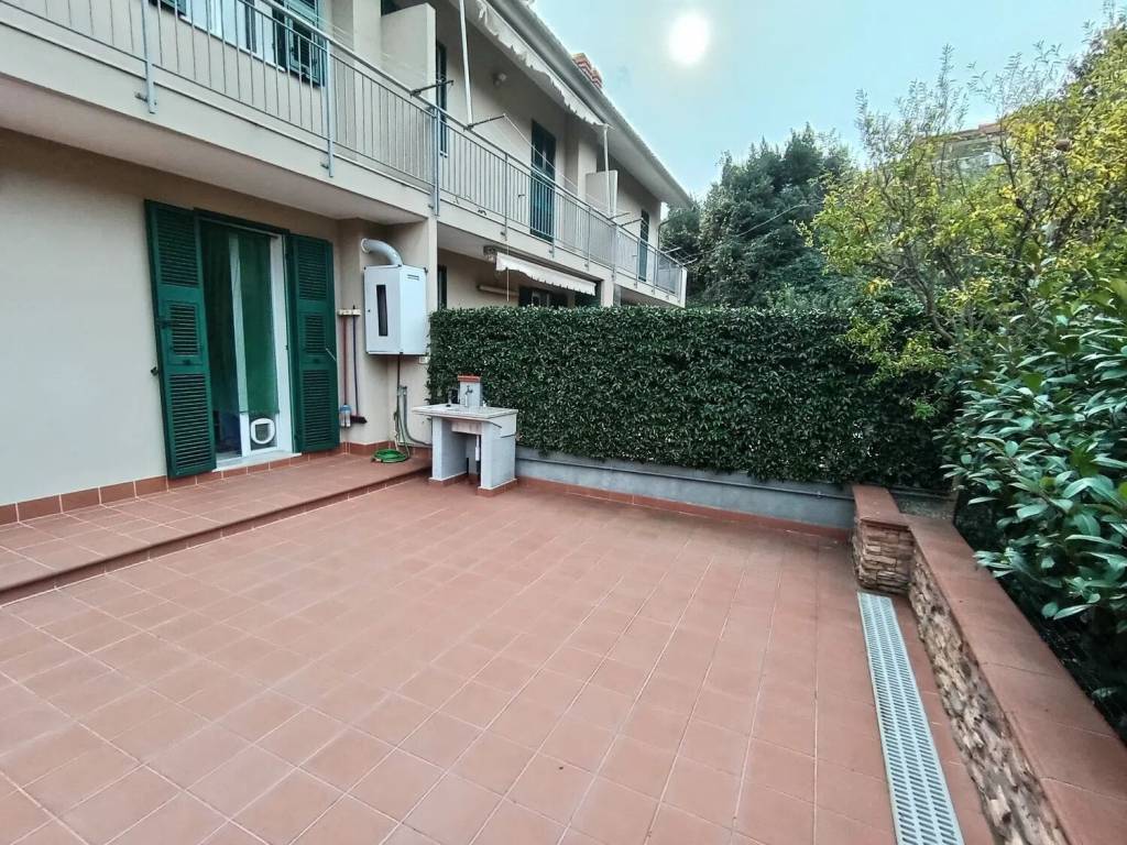 Appartamento a Spotorno in Via Coreallo - Foto 4