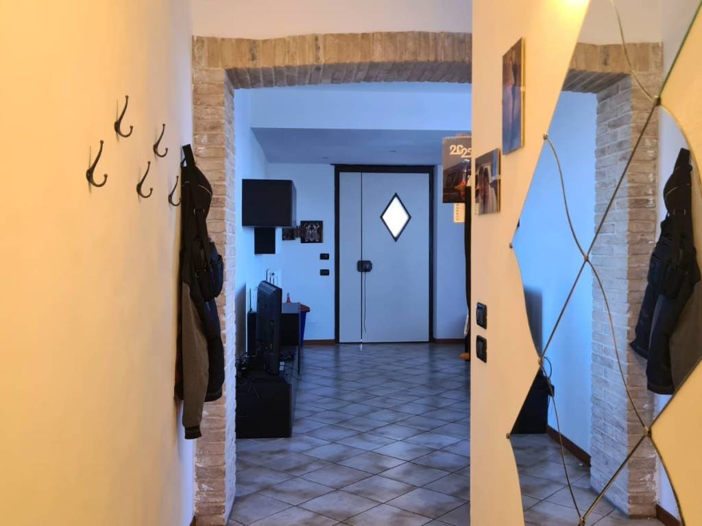 Appartamento a Agugliano in Via Antonio Vico - Foto 2