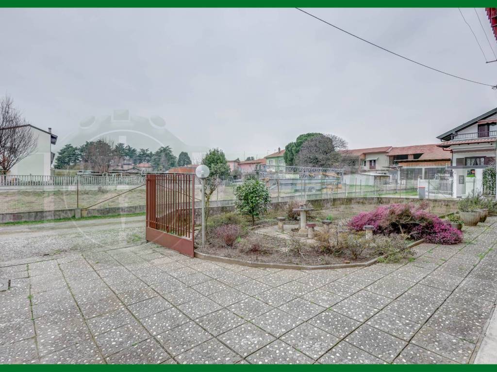 Villa a Samarate in Via Amatore Sciesa - Foto 4