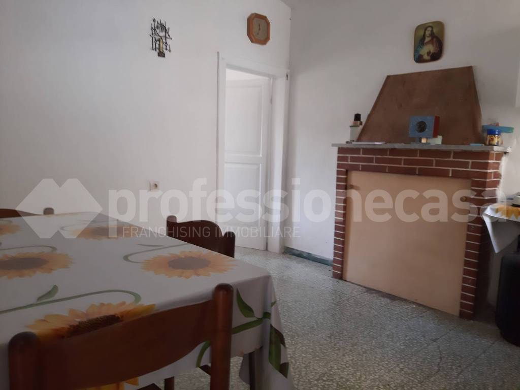 Casa indipendente a Sant'angelo del pesco in Via Roma, 10 - Foto 5