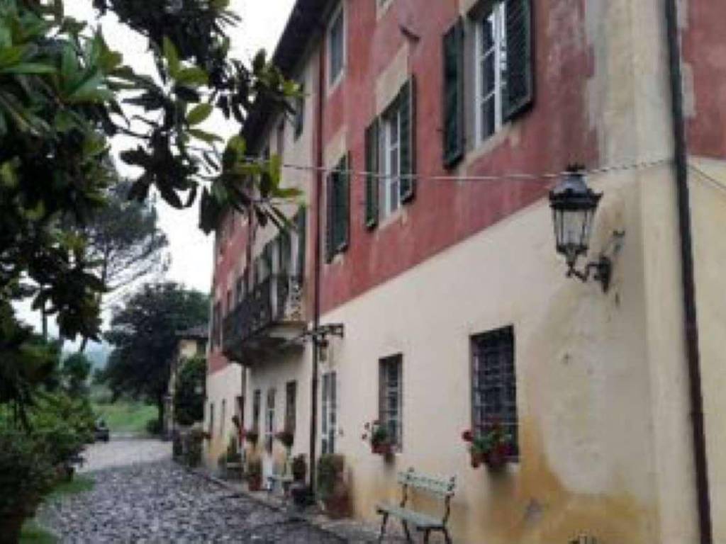 Immobile a Borgo a mozzano in Via Della Stazione 1 - Foto 2