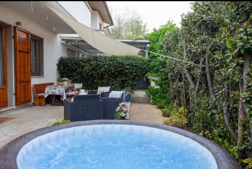 Villa a Forte dei marmi in Via G. Amendola - Foto 4