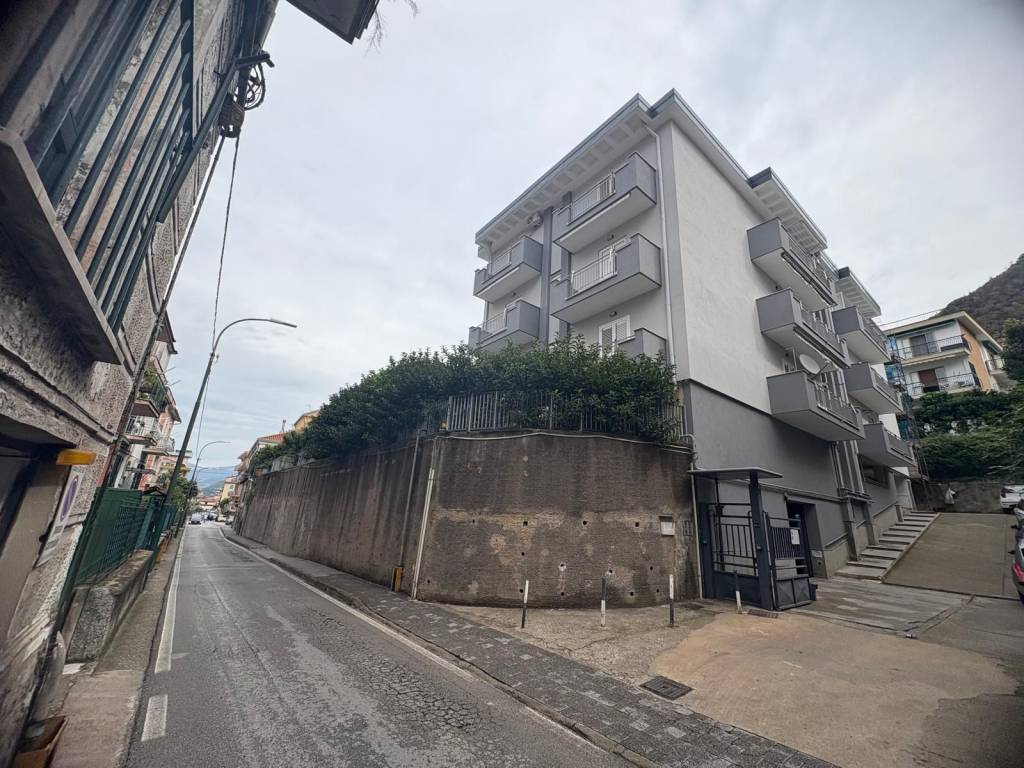 Appartamento a Cava de' tirreni in Via Eduardo De Filippis - Foto 2