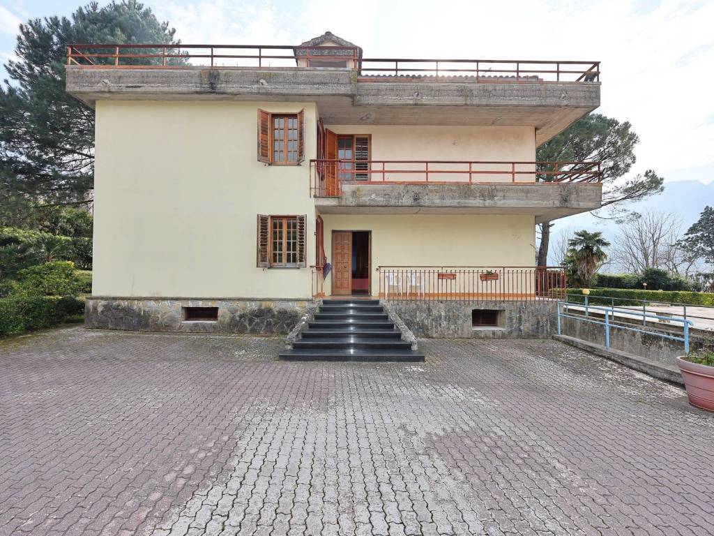 Villa a Cava de' tirreni in Via Maddalena - Foto 3