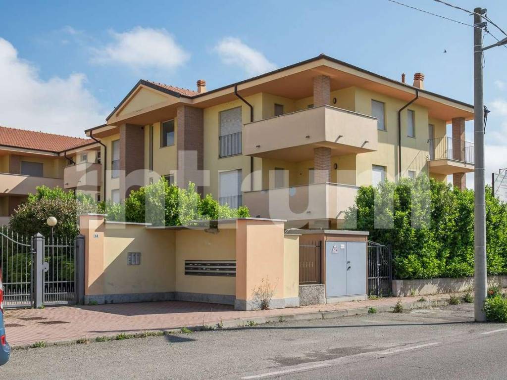 Appartamento a Alessandria in via Tortona 84 - Foto 2