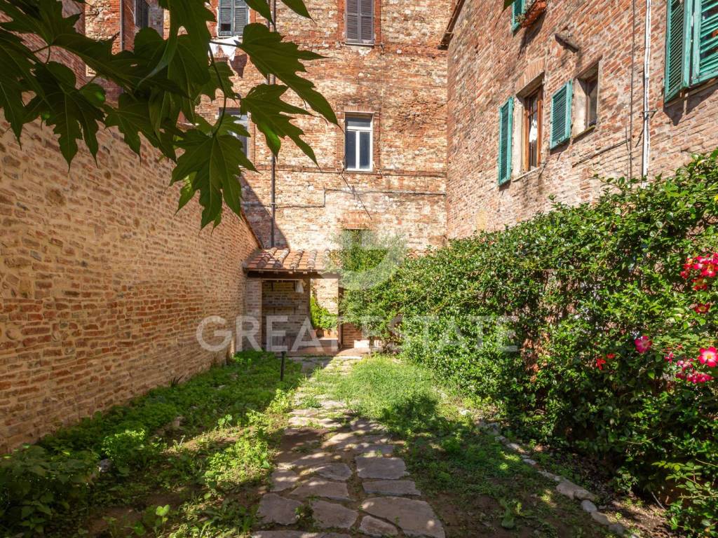 Appartamento a Città della pieve in Piazza Giacomo Matteotti - Foto 2