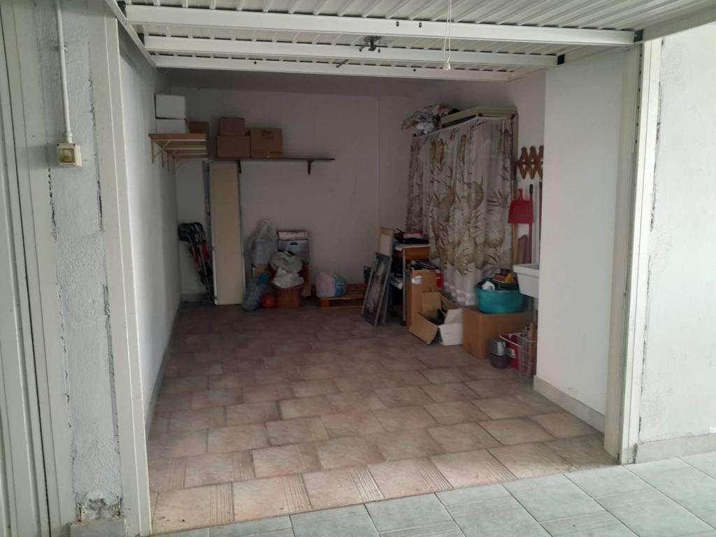 Box / garage a Pescara in Strada Pandolfi - Foto 5