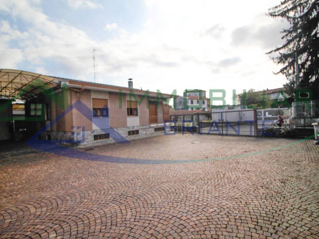 Villa a Casorate sempione in Via Adua - Foto 4