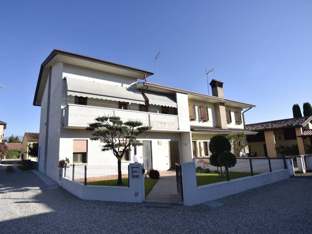 Casa indipendente a Loria in Via del Pozzo - Foto 2