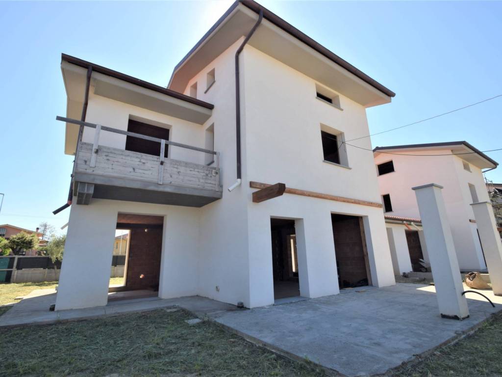 Villa a Massa e cozzile in Via Bruceto - Foto 3