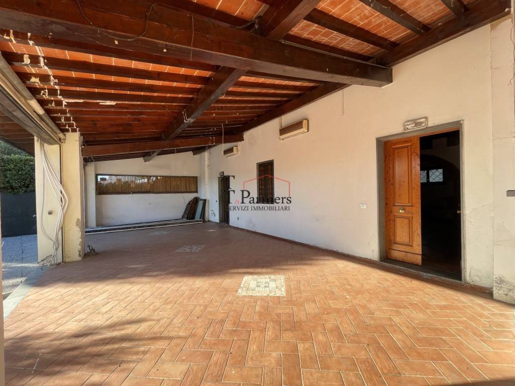 Appartamento a Campi bisenzio in Via Cesare Battisti - Foto 5