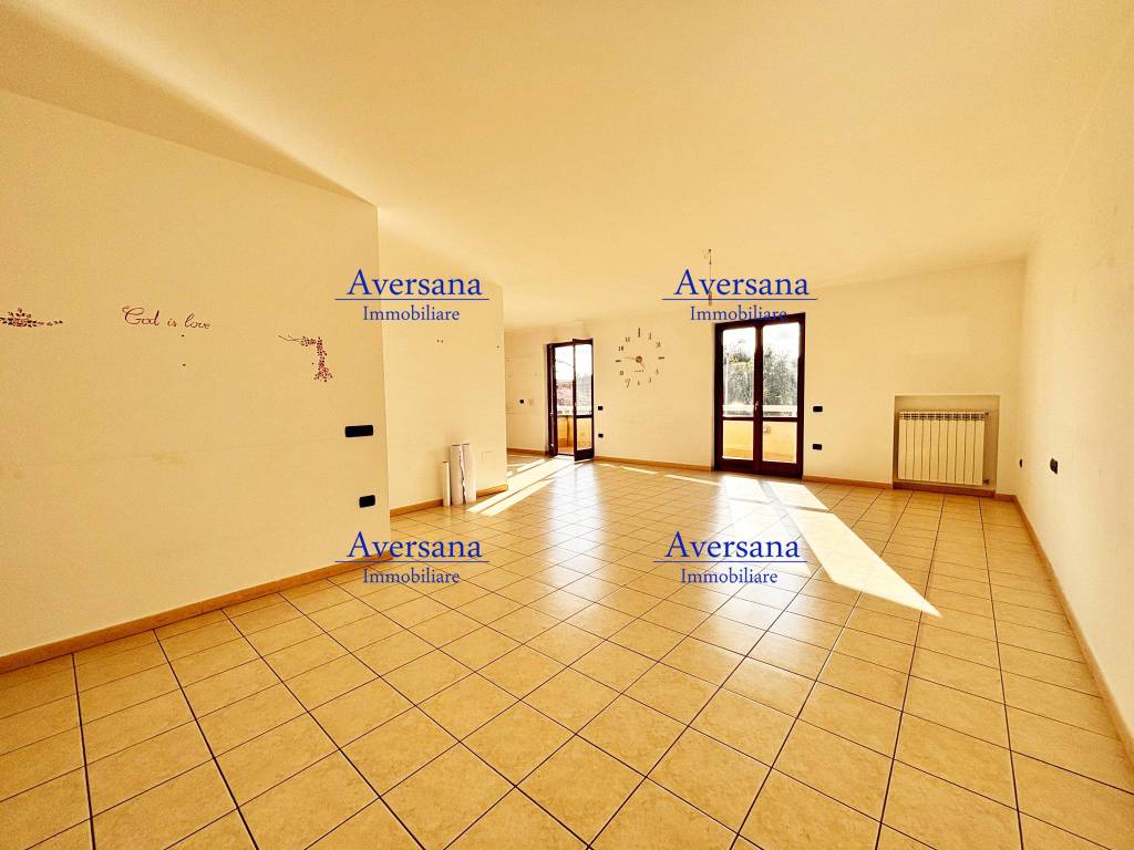 Appartamento a Trentola-ducenta in Via Circumvallazione - Foto 2