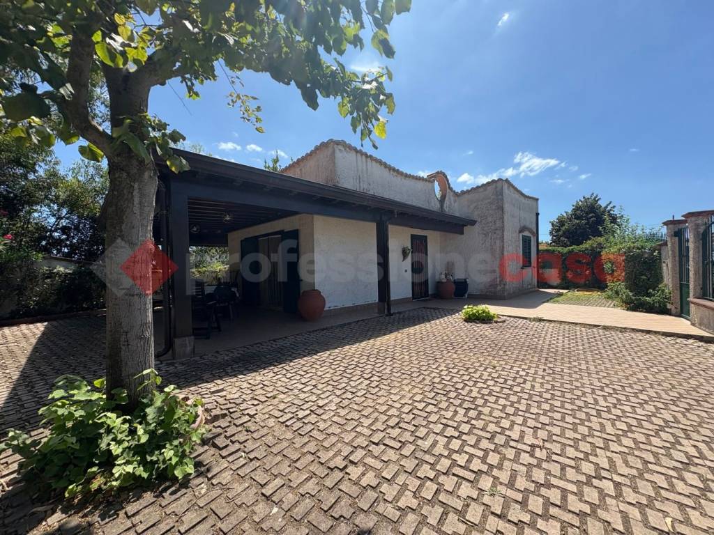 Villa a Terracina in CONSORZIO NUOVA SANTA MONICA, 5 - Foto 2