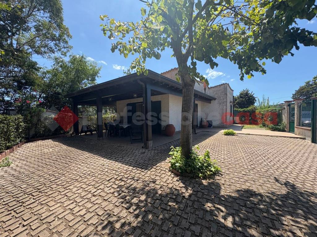 Villa a Terracina in CONSORZIO NUOVA SANTA MONICA, 5 - Foto 3