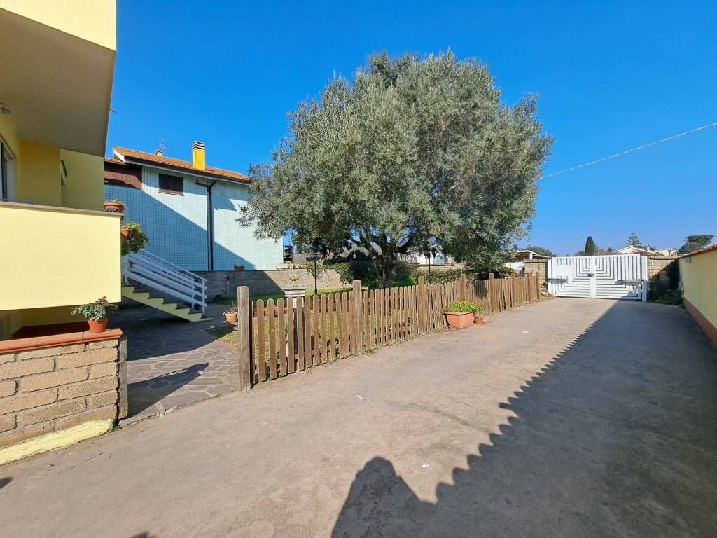 Villa a Nettuno in Via Castel Madama, 27 - Foto 4