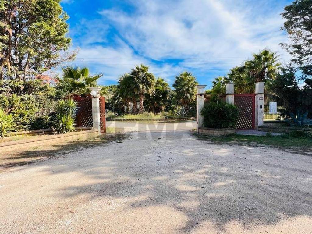Villa a Vieste in Località Palude Mezzane - Foto 4