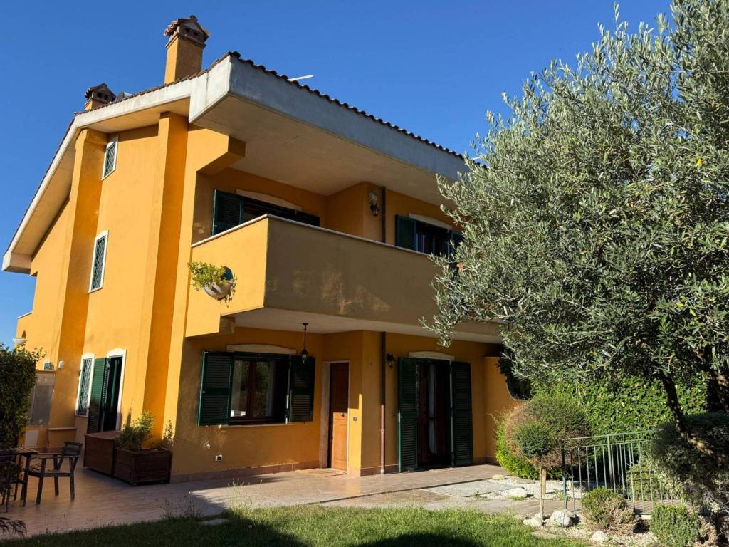 Villa a Rocca di papa in Via delle Querce, 5 - Foto 2