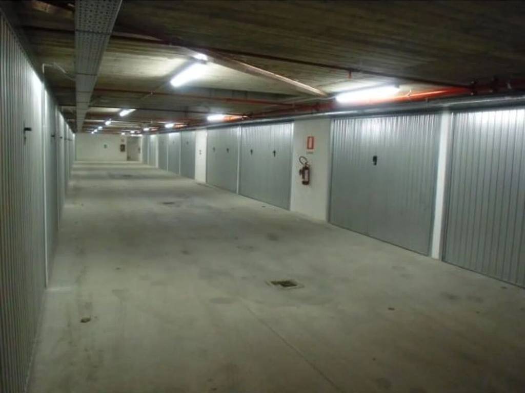 Box / garage a Terni in Via Sandro Botticelli No Number - Foto 2