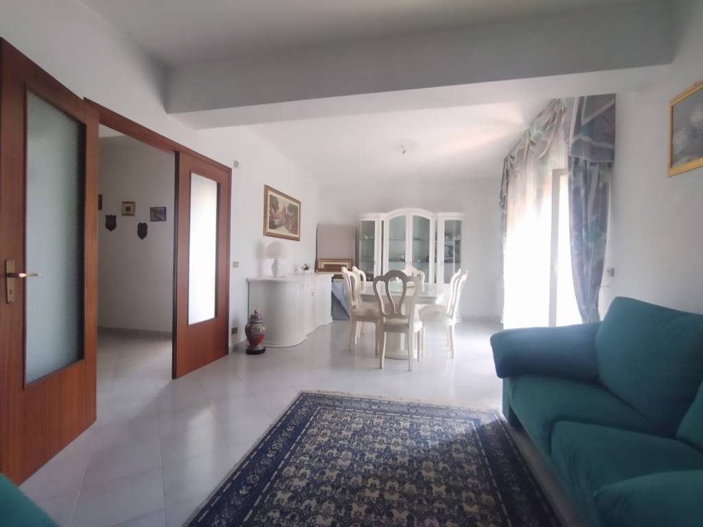 Appartamento a Messina in Via Petrolo - Foto 3
