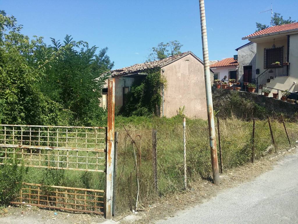 Rustico / casale a Frosinone in Via Cosenza, 194 - Foto 2