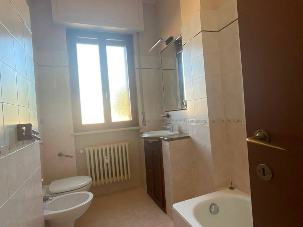 Appartamento a Novara in Via Nicolao Sottile - Foto 5